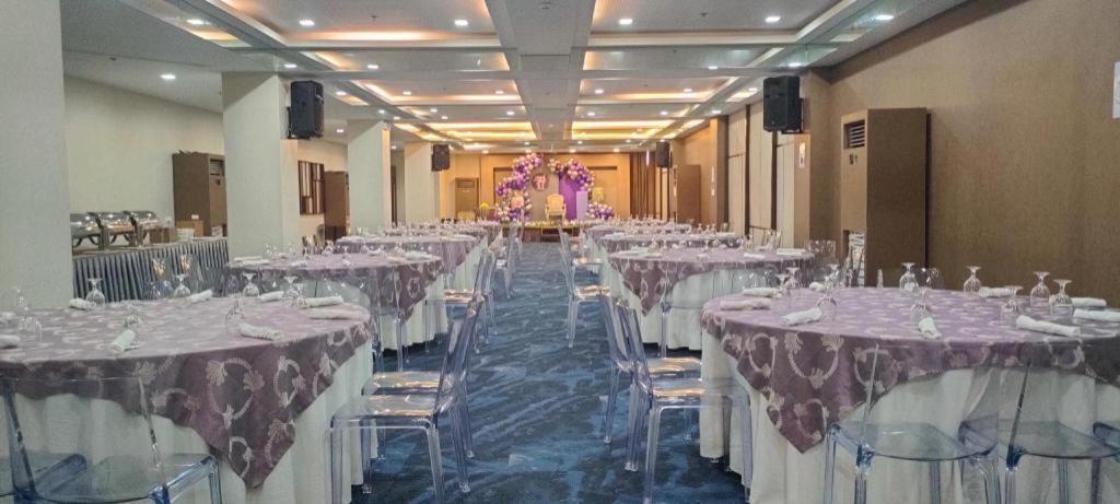 Diversion 21 Hotel Iloilo City Eksteriør billede