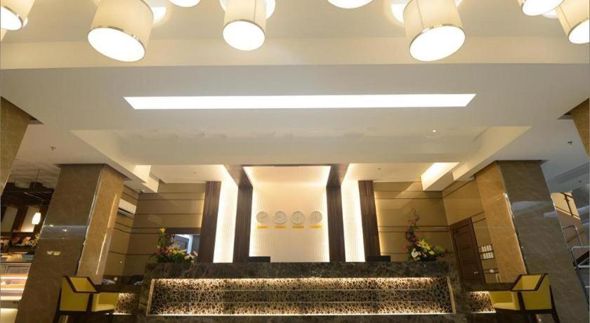 Diversion 21 Hotel Iloilo City Eksteriør billede